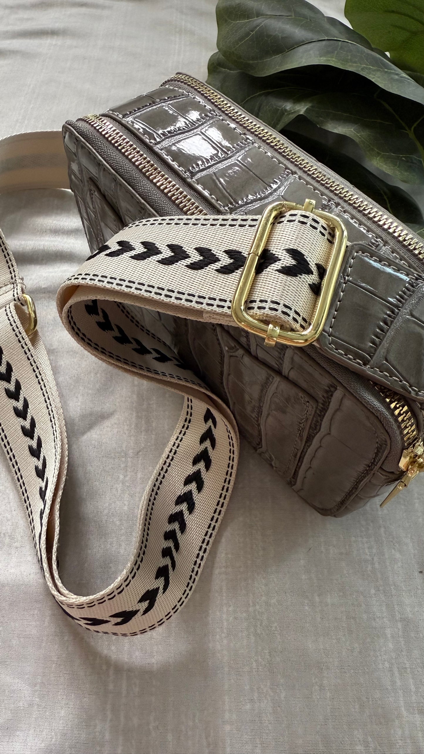 Cocodrile Bling Crossbody