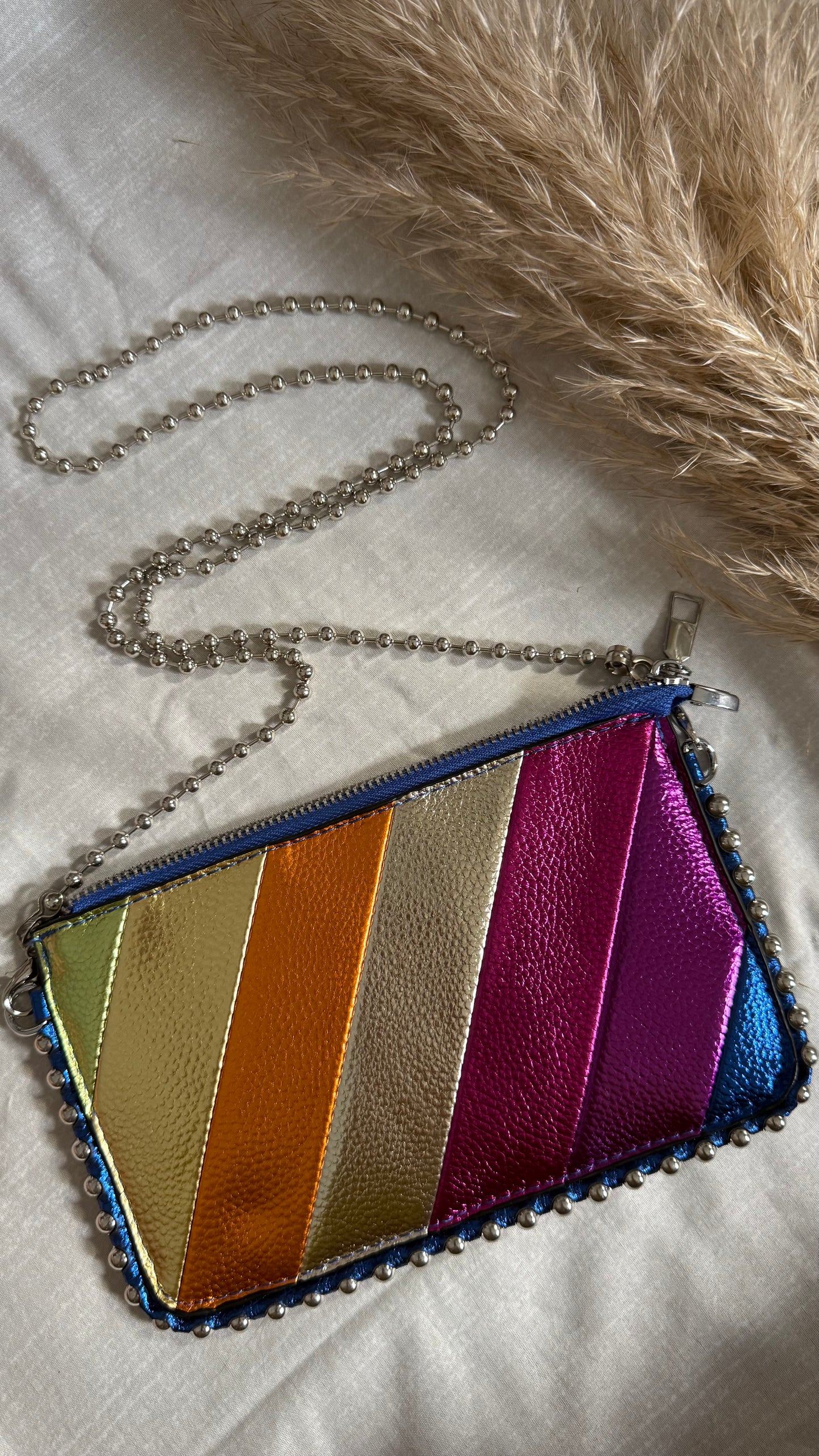 Rainbow Strike Cutch